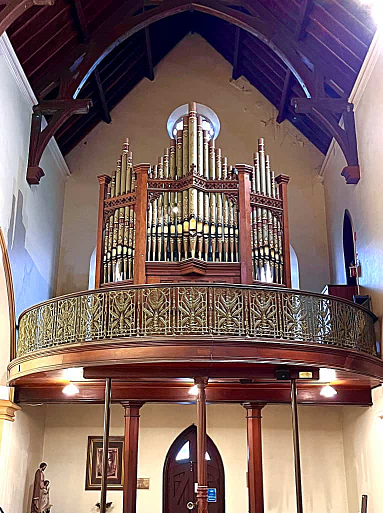 Fincham organ