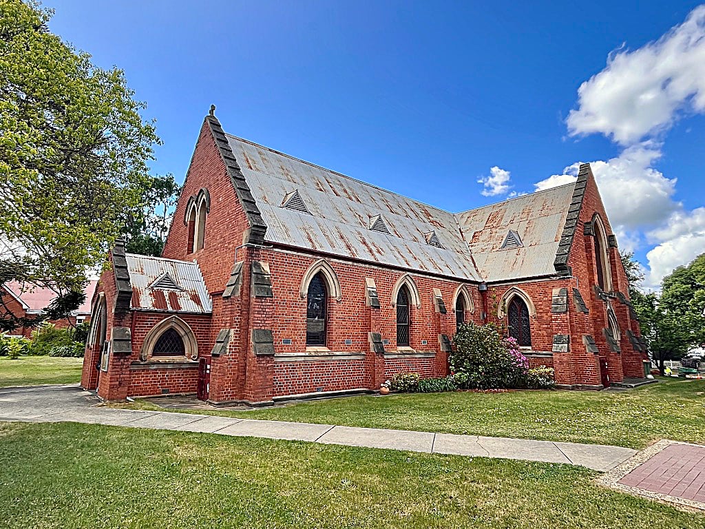 St John's Anglican Church, Corowa: exterior