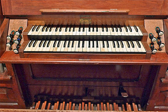 Organ Console